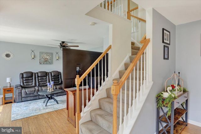 85 THOMAS DR, York, PA 17404