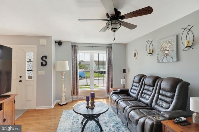 85 THOMAS DR, York, PA 17404