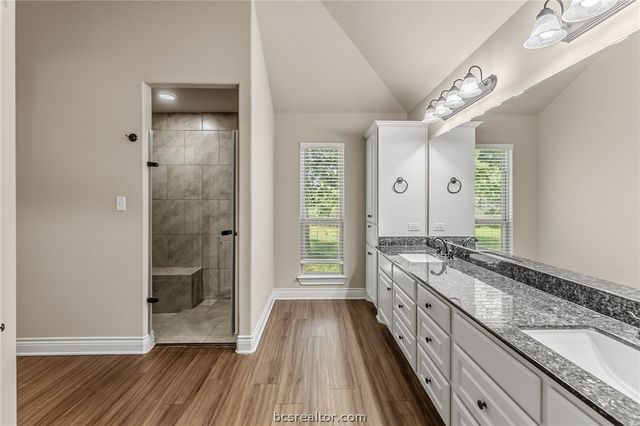325 Planter Pointe Drive, Normangee, TX 77871