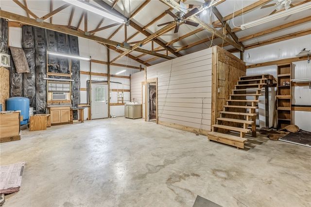 325 Planter Pointe Drive, Normangee, TX 77871