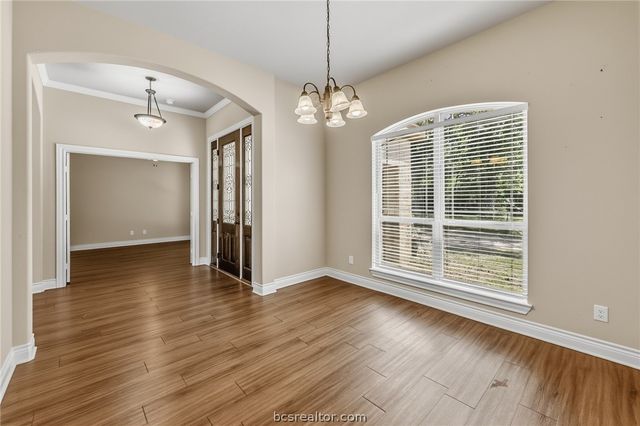 325 Planter Pointe Drive, Normangee, TX 77871