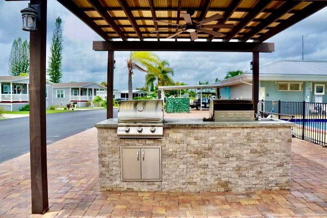 106 Sandhill Boulevard, Fort Pierce, FL 34982