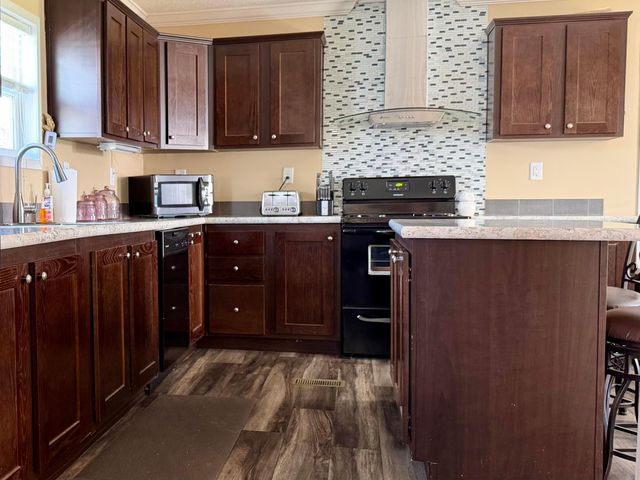 106 Sandhill Boulevard, Fort Pierce, FL 34982