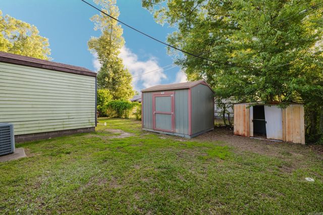 1720 Pinewood Drive, Little Rock, AR 72204