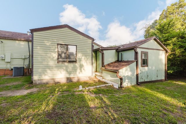 1720 Pinewood Drive, Little Rock, AR 72204