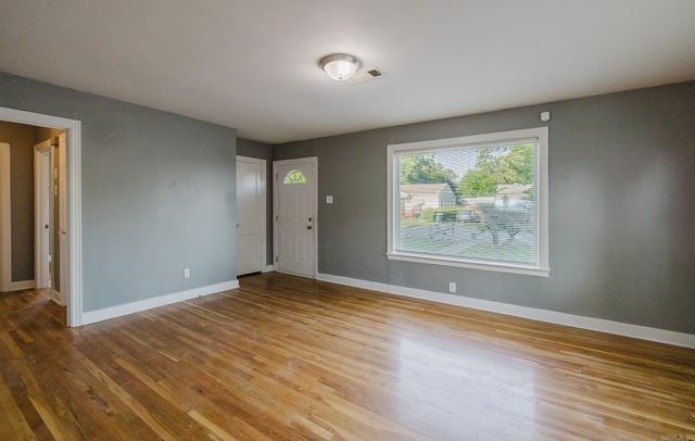 1720 Pinewood Drive, Little Rock, AR 72204