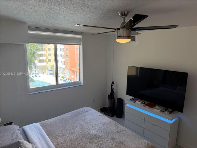 18800 NE 29th Avenue 419, Aventura, FL 33180