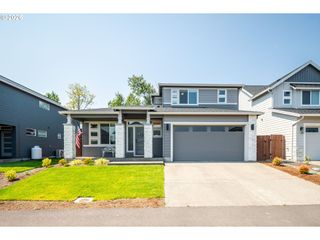 2012 FAIRWAY Dr, Kelso, WA 98626