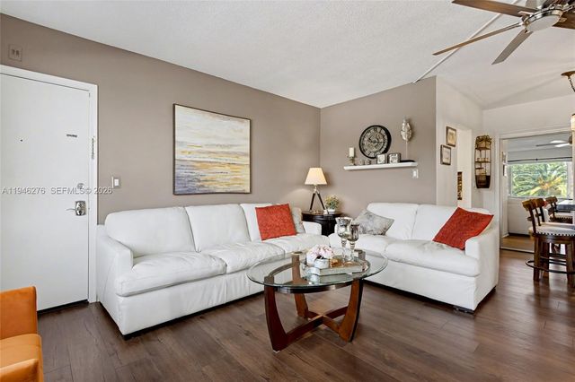 412 S Cypress Rd 222, Pompano Beach, FL 33060