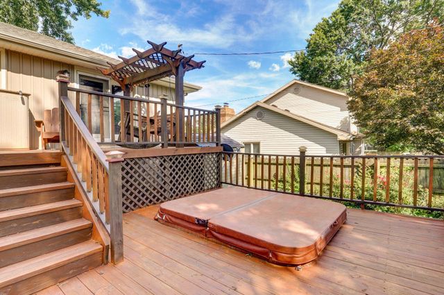 3443 South Kings Avenue, Springfield, MO 65807