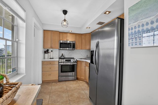 3000 S Course Drive 608, Pompano Beach, FL 33069