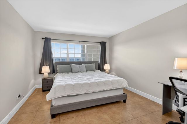 3000 S Course Drive 608, Pompano Beach, FL 33069