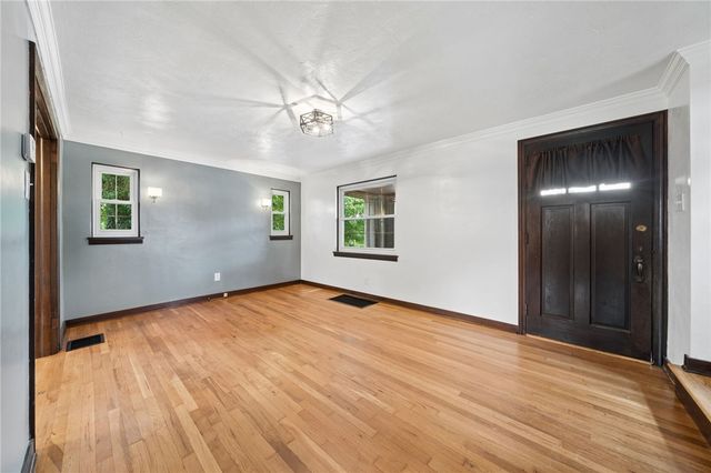 5614 Bower Ave, Penn Hills, PA 15147