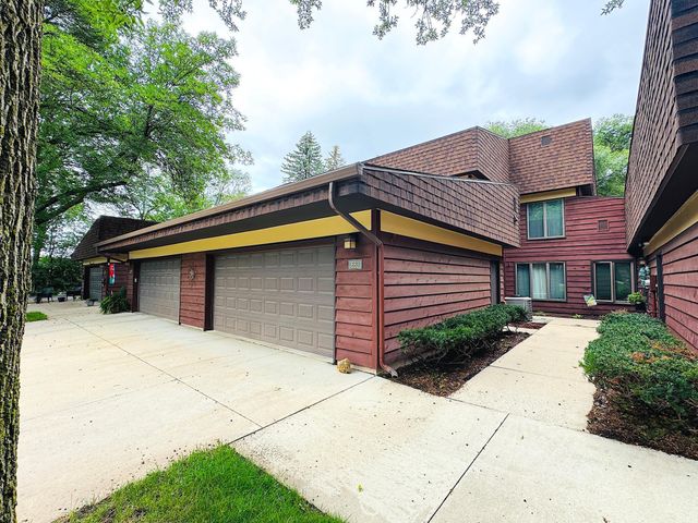 663 16th Street SW, Rochester, MN 55902