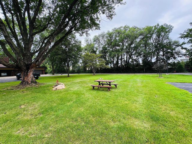663 16th Street SW, Rochester, MN 55902