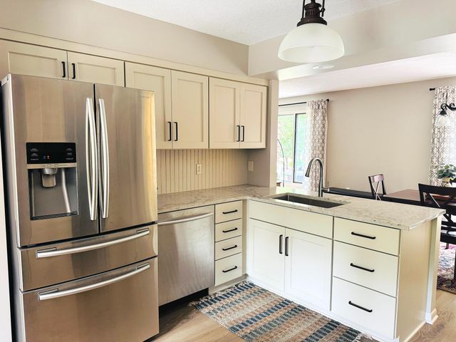 663 16th Street SW, Rochester, MN 55902