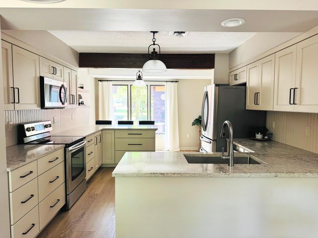 663 16th Street SW, Rochester, MN 55902