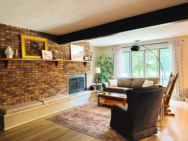 663 16th Street SW, Rochester, MN 55902