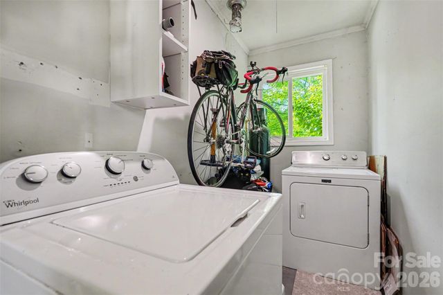 3942 Glenville Avenue, Charlotte, NC 28215