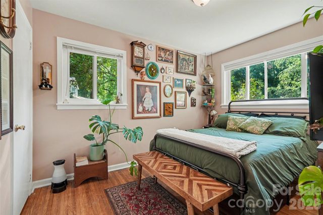 3942 Glenville Avenue, Charlotte, NC 28215