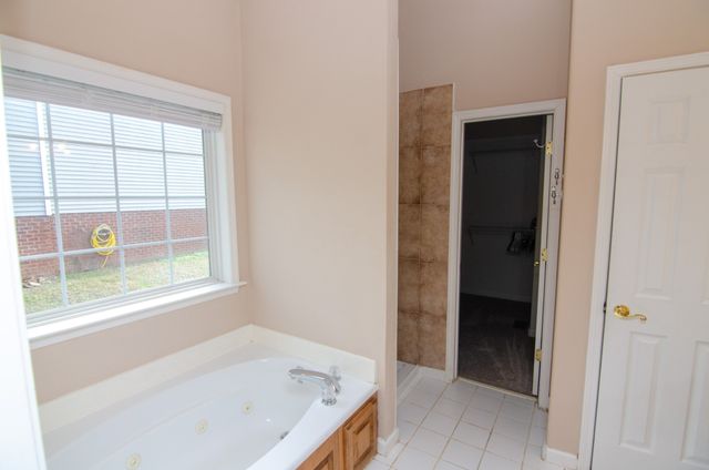 3308 Milton Ct, Thompsons Station, TN 37179