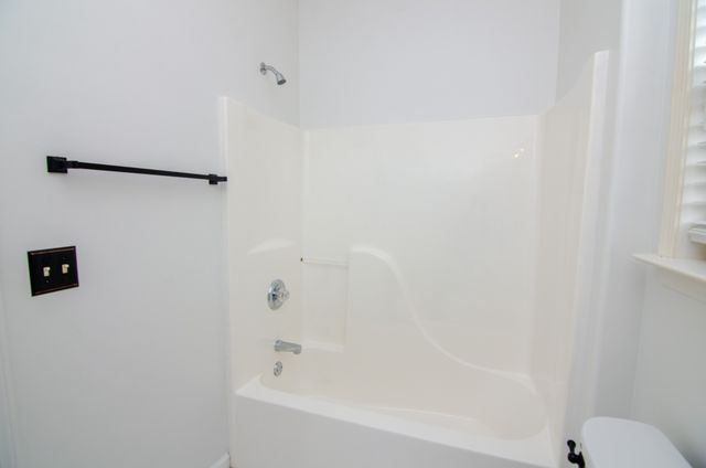 3308 Milton Ct, Thompsons Station, TN 37179