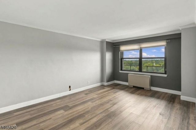 285 Aycrigg Ave 12G, Passaic City, NJ 07055