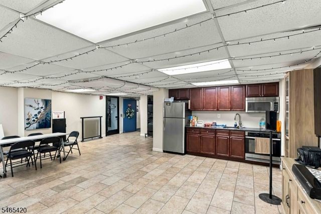 285 Aycrigg Ave 12G, Passaic City, NJ 07055