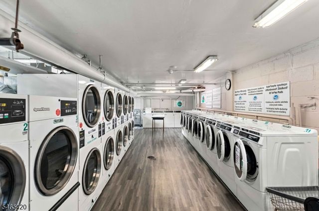 285 Aycrigg Ave 12G, Passaic City, NJ 07055