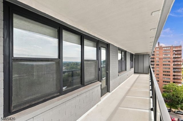 285 Aycrigg Ave 12G, Passaic City, NJ 07055