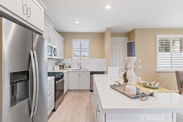 1762 Park Place Lane, Riverside, CA 92501