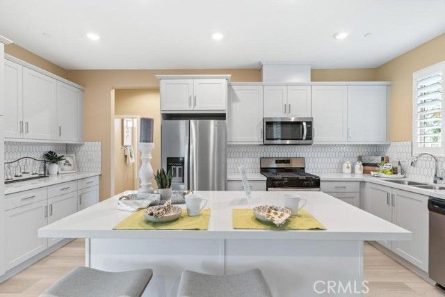 1762 Park Place Lane, Riverside, CA 92501