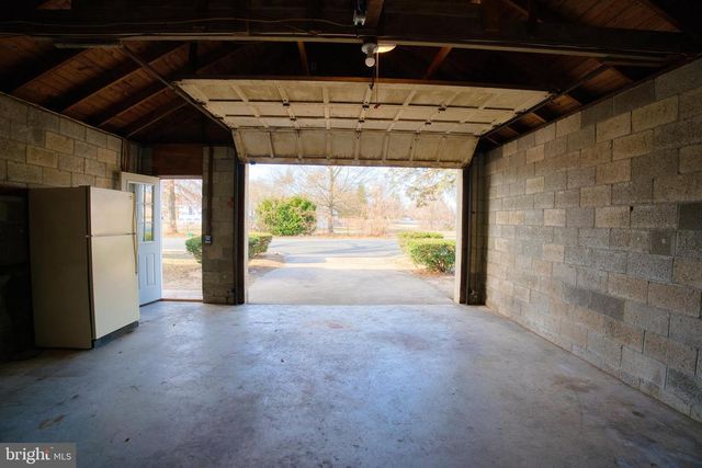 301 NE 10TH ST, Milford, DE 19963