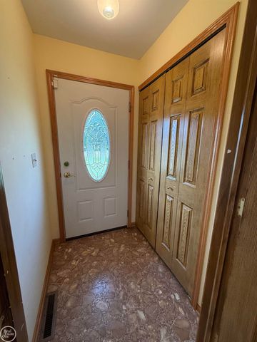 26250 South River Road Road, Harrison Twp, MI 48045