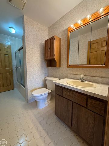 26250 South River Road Road, Harrison Twp, MI 48045