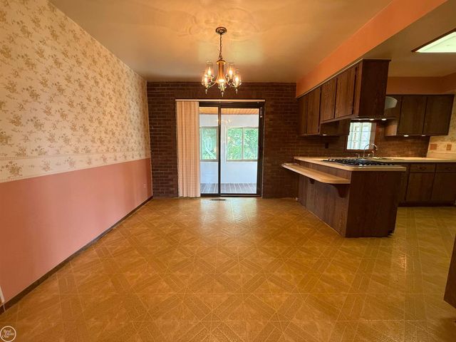 26250 South River Road Road, Harrison Twp, MI 48045