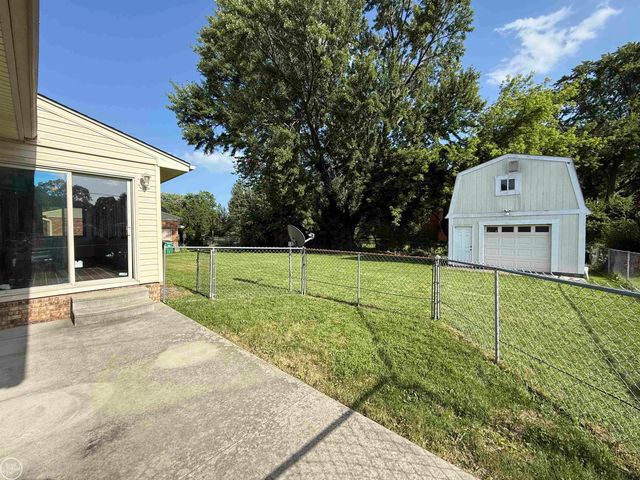 26250 South River Road Road, Harrison Twp, MI 48045