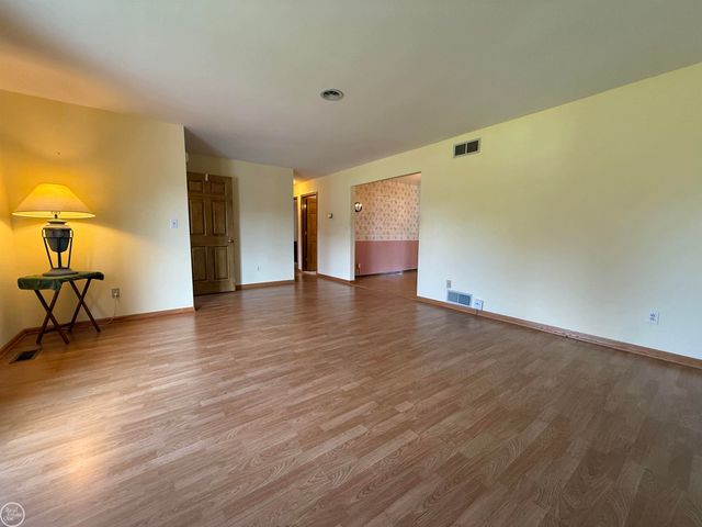 26250 South River Road Road, Harrison Twp, MI 48045