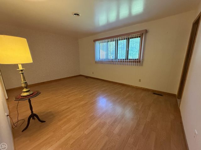 26250 South River Road Road, Harrison Twp, MI 48045
