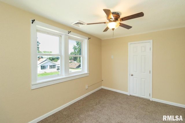 116 SUNSET Boulevard, North Pekin, IL 61554