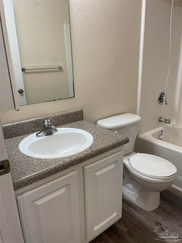 7101 Joy St A7, Pensacola, FL 32504