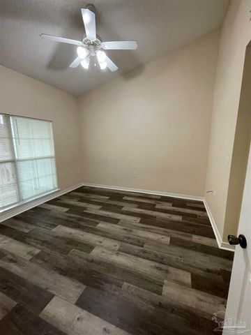 7101 Joy St A7, Pensacola, FL 32504