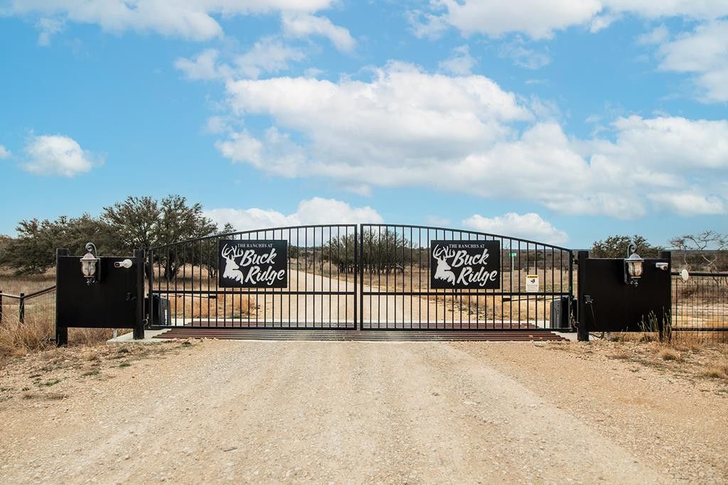 Image 1 of property listing at 9290 Buck Ridge, Brady, TX 76825