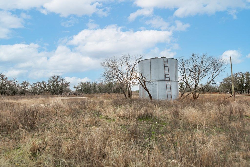 Image 19 of property listing at 9290 Buck Ridge, Brady, TX 76825