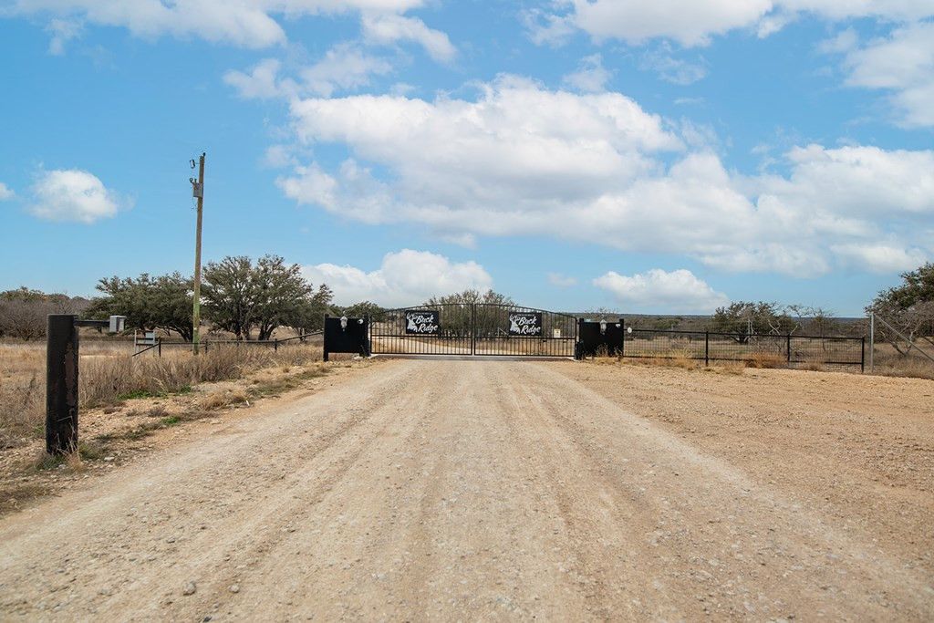 Image 2 of property listing at 9290 Buck Ridge, Brady, TX 76825