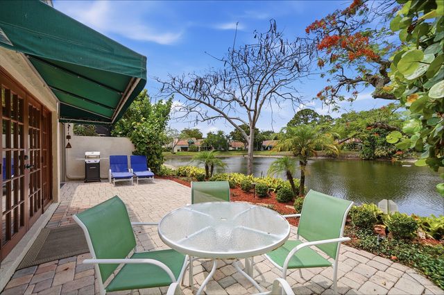 6533 Las Flores Drive, Boca Raton, FL 33433