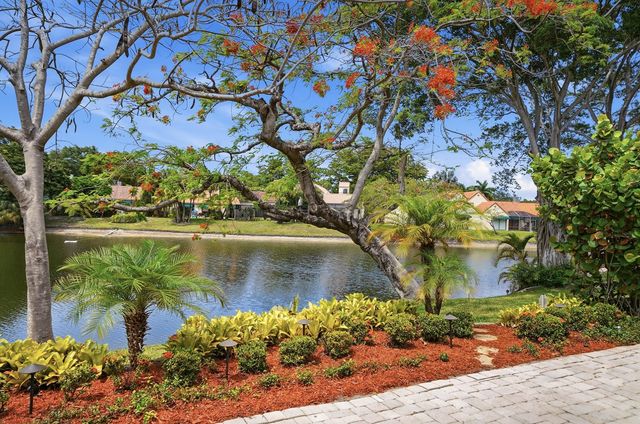 6533 Las Flores Drive, Boca Raton, FL 33433