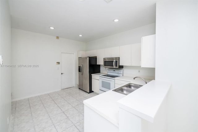 1911 Madeira Dr 1911, Weston, FL 33327