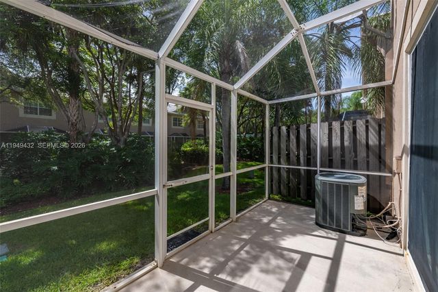 1911 Madeira Dr 1911, Weston, FL 33327