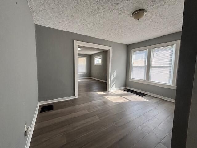 1093 S Champion Avenue, Columbus, OH 43206